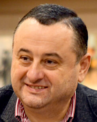 Headshot of Vladimer Narsia