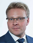 Roman Lunkin headshot