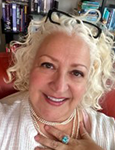 Elizabeth Woodworth Headshot