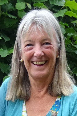 Lorna Waterton Bourdeaux Headshot