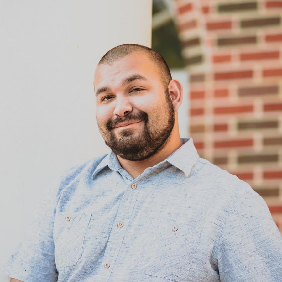 Steven Neaves headshot