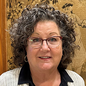 Headshot of Shannon Dooley