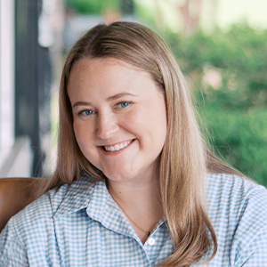 Emily MacDonald Headshot