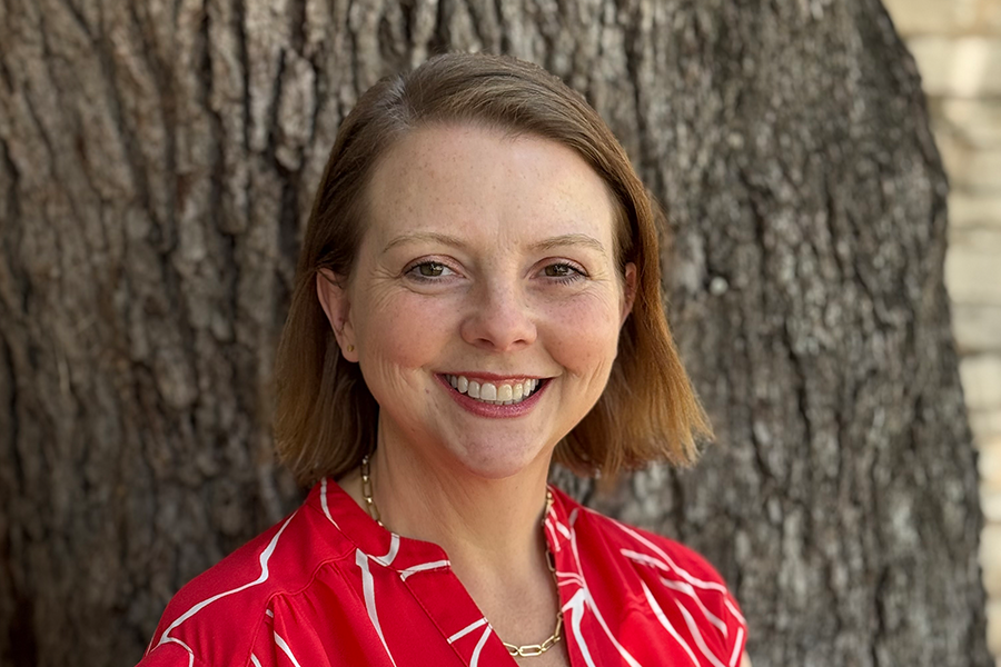 Headshot of Hilary Turner